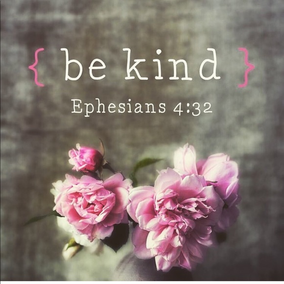 EUC,NWT, NWOTs FAB Brands Make this Closet Worth $ - Picture 3 of 8